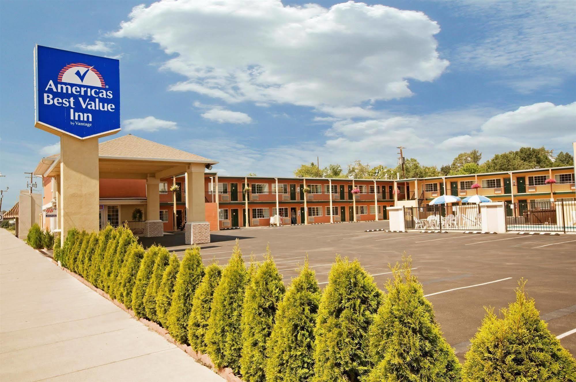 Americas Best Value Inn - Pendleton Exterior foto